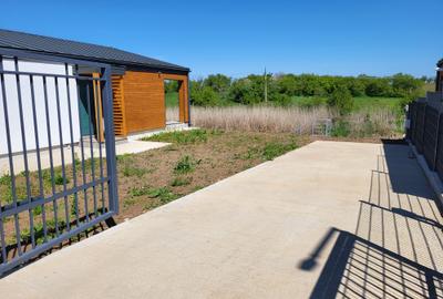 Refugiu Verde la 20 de Minute de București – Casa smart cu ponton la lac - 10