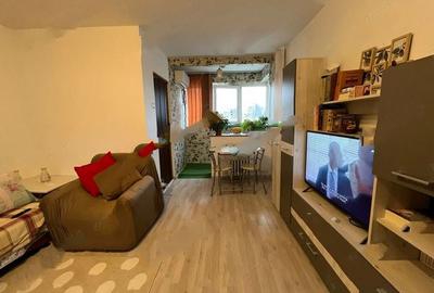 Garsoniera,Titan,Piata Minis,bl.1978,reabilitat,et.2/10,Amenajata,mobilata,Liber - 1