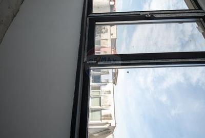 Apartament cu 4 camere de vânzare în zona Central - 11