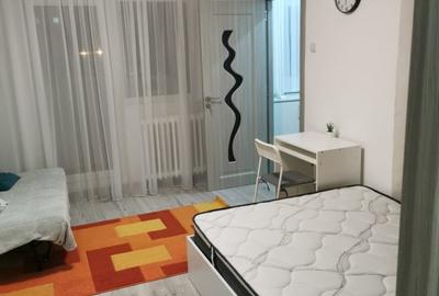 Dristor, garsoniera, 1 minut metrou, bloc mixt, mobilata modern - 1