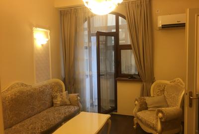 Apartament cu 3 camere circular în P-ța Unirii