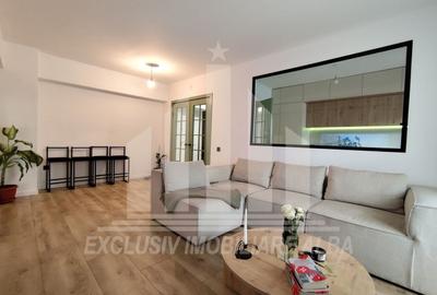 Apartament cu 3 camere decomandat, mobilat în Cetate