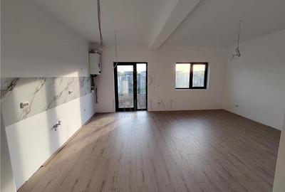 Duplex spatios la asfalt - toate utilitatile - personalizare interioara - 7