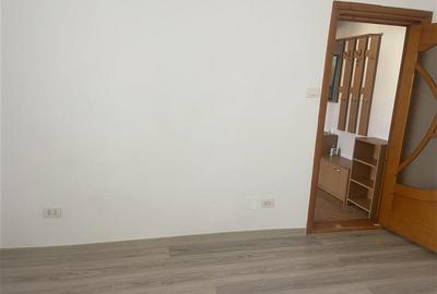 Apartament 2 camere , cartier Sud , decomandat , 43 mp, centrala termica proprie - 2