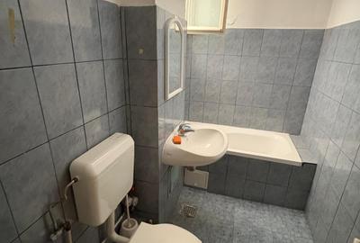 Apusului adiacent 3 camere semidec. 2 balcoane mari 95000 € - 6