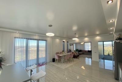 Casa idividuala , 160 mp utili + teren de 950 mp , Tauti - 2