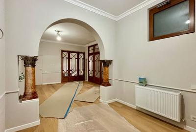 De vanzare apartament 4 camere Lascar Catargiu-Povernei, intrare exclusiva! - 2