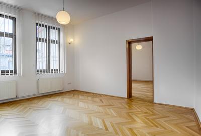 Universitate bld Carol Parcu Izvorul Rece Casa 11 camere, 2 locuri de parcare - 9