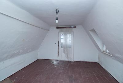 Vila Viorica Kogalniceanu - monument istoric de vanzare central Sinaia - 14