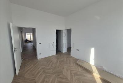 Duplex modern - zona foarte buna - interior spatios - departit prin camera tehni - 8