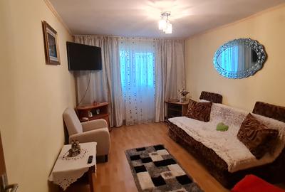 Vand apartament 2 camere decomandat