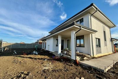 Duplex cu 4 camere în Săcălaz