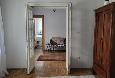 Inchiriere casa 2 camere renovata curte 100mp Cotroceni metrou Eroilor - 2