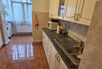 Apartament cu 2 camere decomandat în Anda