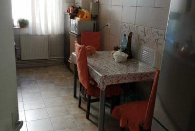 Apartament 3 camere decomandate zona Far - 2