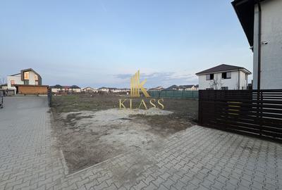 Teren Construcții intravilan de 624 mp, în Odăi