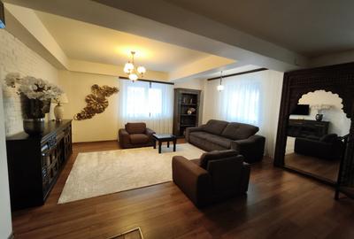 Vanzare Apartament - Duplex cu dotari bulevard Mamaia parcare privata - 1