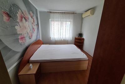 Apartament 3 camere decomandat, etaj intermediar Astra-Carpatilor - 1