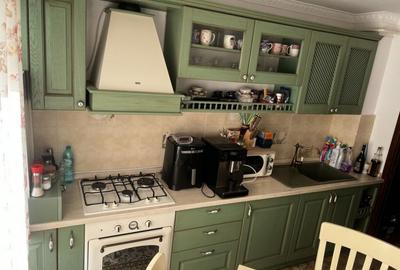 Apartament cu 3 camere decomandat în Faleza Nord