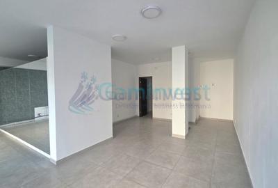 Spațiu comercial, de 55.00 mp, în Central