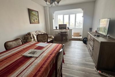 Apartament cu 2 camere decomandat în Tătărași