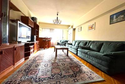 4 CAMERE 1991 5/7 UNIRII CASA POPORULUI MONOLIT CU VEDERE LA FANTANI MOBILAT - 3