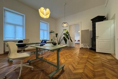 Birou, 95 mp în Central