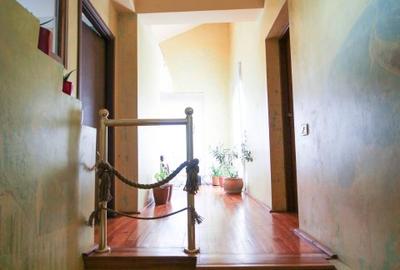 Pipera: Vila individuala cu 10 camere si teren de 600mp! - 11