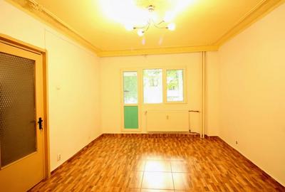 Turda - Parcul Regina Maria, 2 camere, decomandat, parter cu balcon, bloc 1982 - 1