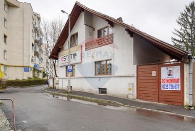 Casă / Vilă cu 9 camere de închiriat în zona Centrul Civic! - 1