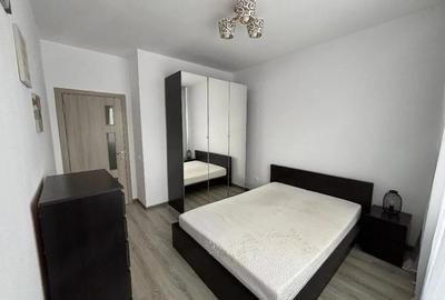 Apartament cu 2 camere decomandat, mobilat în Păcii