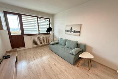 Apartament cu 3 camere în Tătărași