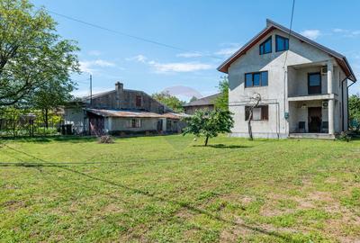 Casă / Vilă cu 3 camere de vânzare - 2