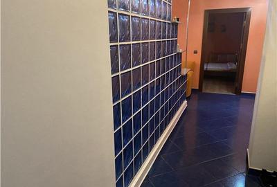 Apartament 4 camere , zona centrala - Inspectoratul Scolar ,suprafata 109 mp , e - 20