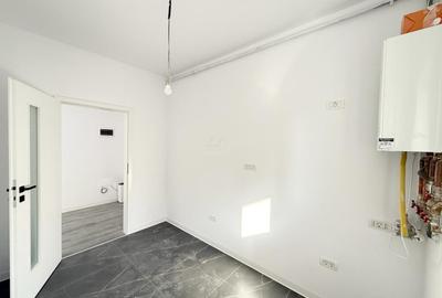 Finalizat. Etaj 1. Bucatarie inchisa. Loc de parcare acoperit. Drum asfaltat. - 4