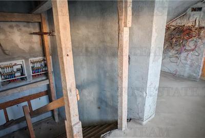 Vila somptuoasa, 10 + camere, S+P+1, 1100mp utili, cu toate utilitatile, in  sec - 27