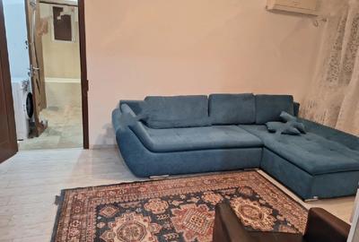 Apartament cu 2 camere decomandat, mobilat în Titan