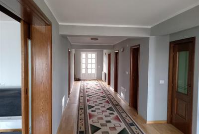 Casa individuala spatioasa in Ipotesti | 300 mp utili | Teren 1000 mp | C-5464 - 5