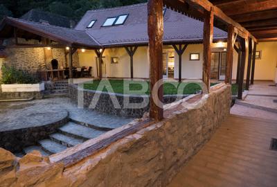 Casa de vanzare pretabila pensiune priveliste superba Fantanele Sibiu - 12