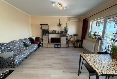 1 Decembrie  2 Camere Bloc 2014 Caramida 52 Mp Loc Parcacare 15 Min Metrou - 1