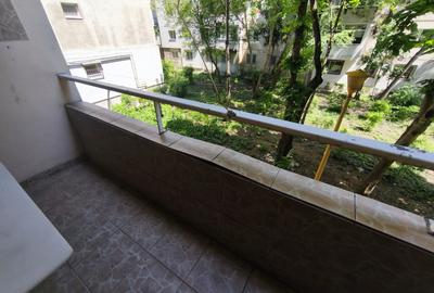 Închiriere apartament 4 camere decomandat + garaj - 25