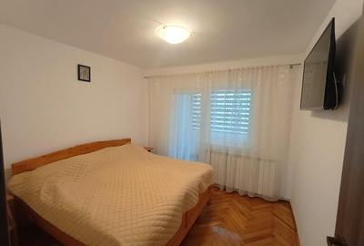 Vând  apartament 3 camere Valea Aurie - 4