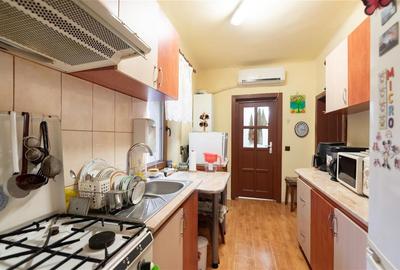 RECO, Casa cu dublu front, iesire la 2 strazi, Zona Iosia,  singur in curte, ter - 7