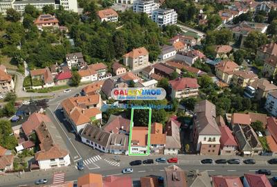 Vanzare casa 8 camere renovata integral+gradina Brasov. - 28
