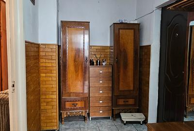Vand apartament de 2 camere, circular(decomandat)cf 1,situat pe str.Rahovei - 7