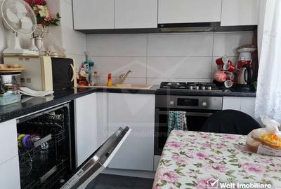 Vând apartament 3 camere, Dambu Rotund - 2