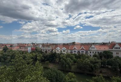 Apartament cu 3 camere semidecomandat, mobilat în P-ța Maria