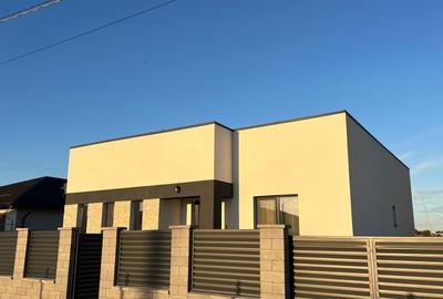 Casă individuală cu 3 camere în Berceni