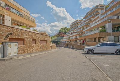 Apartament cu 2 camere decomandat, mobilat în Drumul Poienii