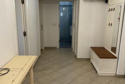 Universitate, ap 2 cam. bloc 1980, recent renovat,atent amenajat, 90m de metrou - 7